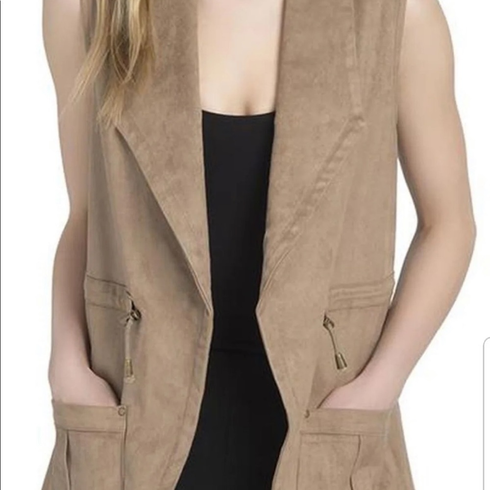 Lyssé suede brown vest. New. Large